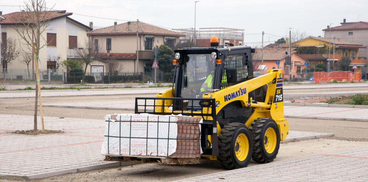 SK715-8